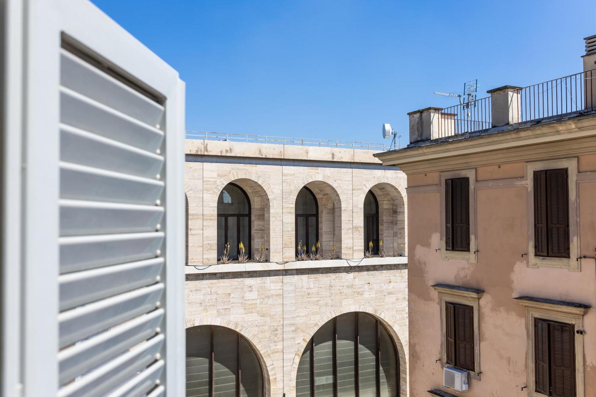 Termini Roma Imperiale — Foto 1